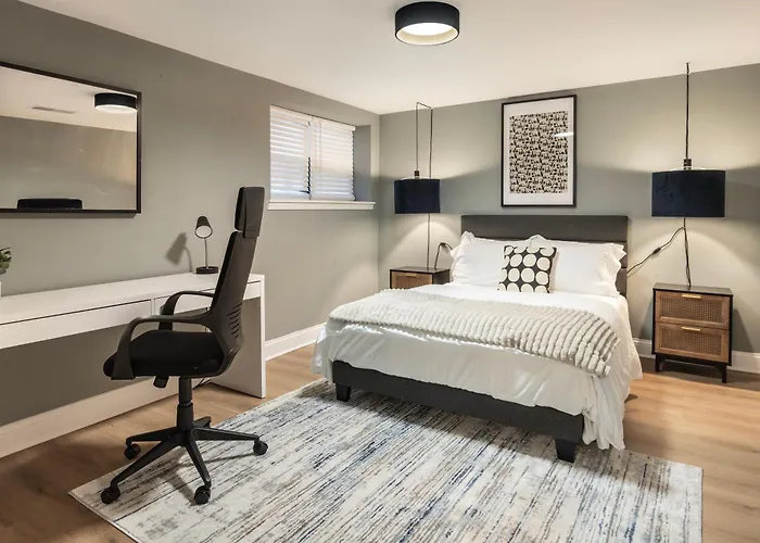 Drexel Apartments, Downtown Hyde Park Chicago