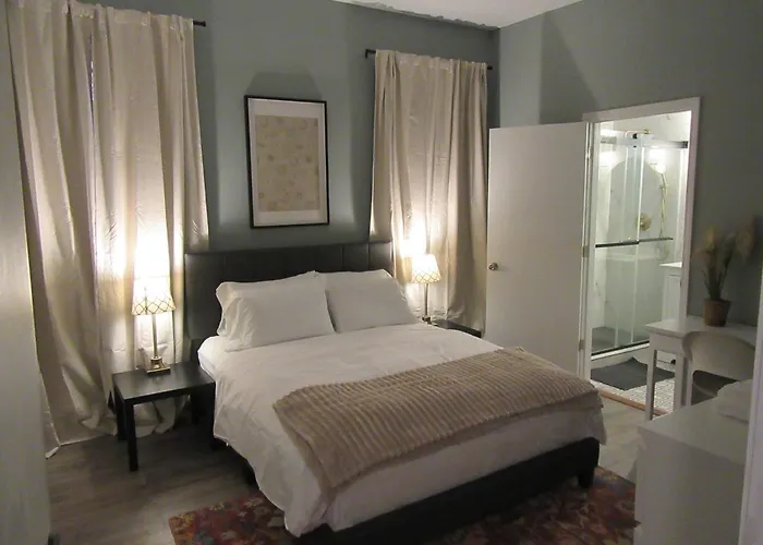 Homestay Drexel Apartments, Downtown Hyde Park